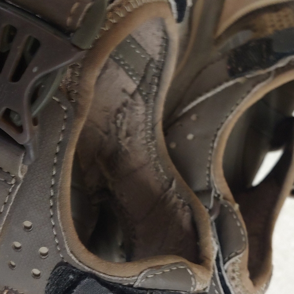 Teva hiking sandal mn. sz.8 - Picture 9 of 10